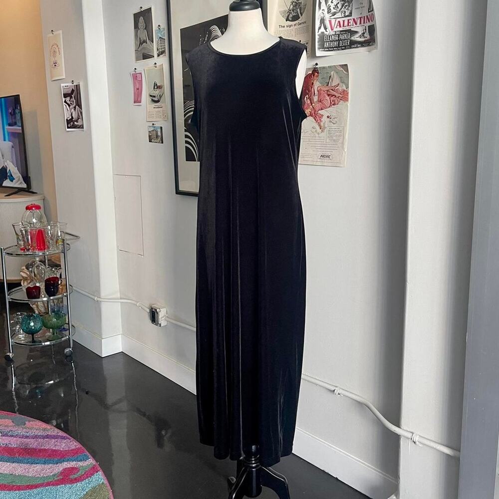Black velvet long dress